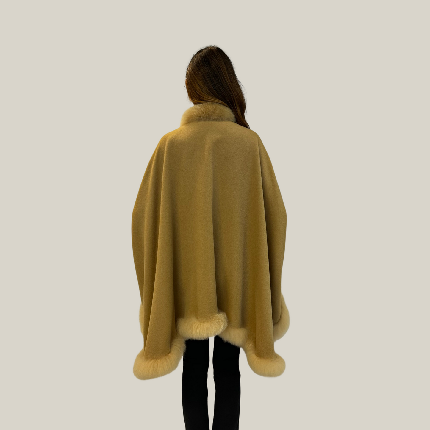 Capa Maju Larga Beige