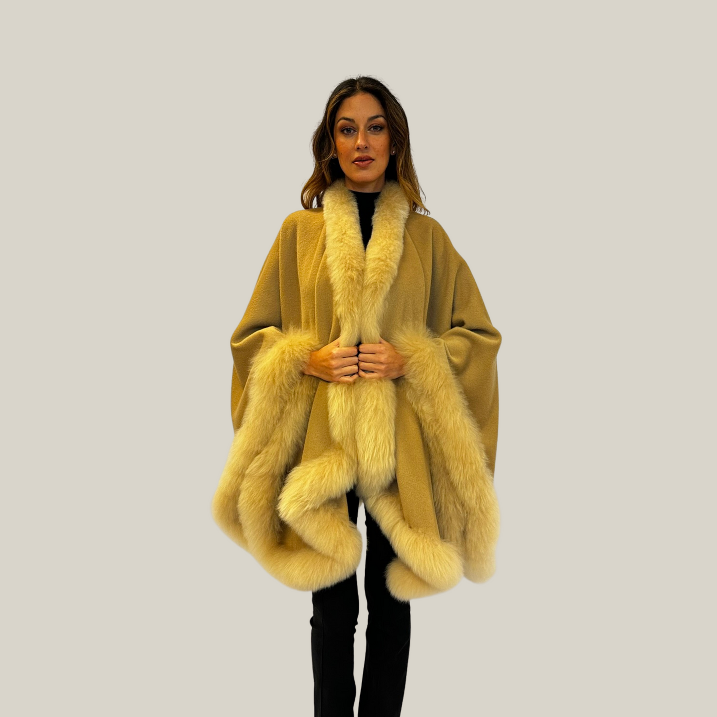Capa Maju Larga Beige