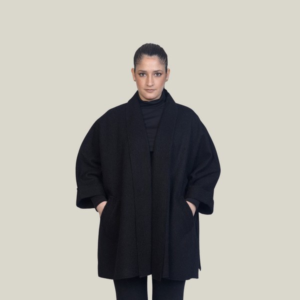 Kimono Nicole Negro — black alpaca by All Alpaca