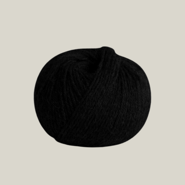 Indiecita Yarn — Black — black baby alpaca by All Alpaca